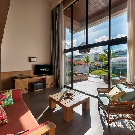 فندق كاتالونيا رويال بافارو - شامل كلياً - للبالغين فقط بونتا كانا المظهر الخارجي الصورة A living room at the resort