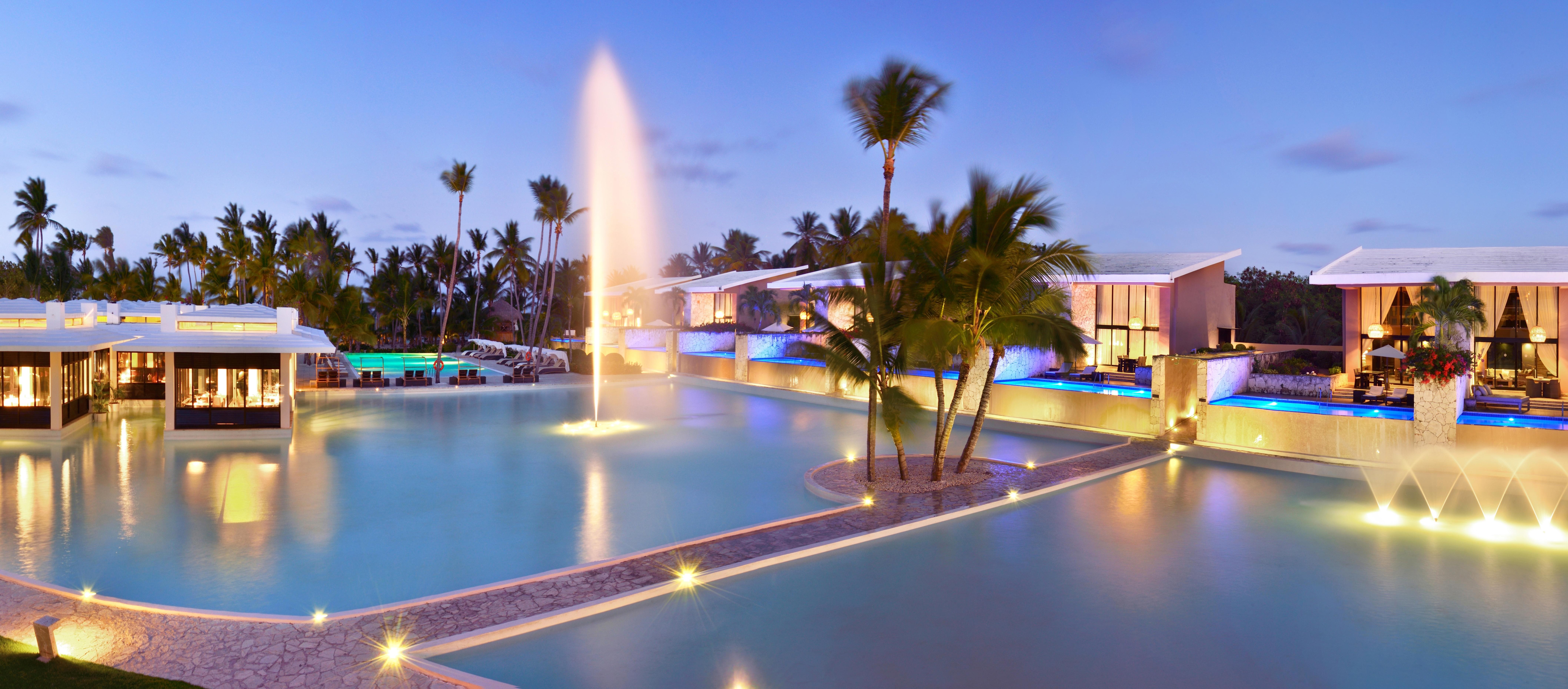 فندق كاتالونيا رويال بافارو - شامل كلياً - للبالغين فقط بونتا كانا المظهر الخارجي الصورة Hard Rock Hotel & Casino Punta Cana