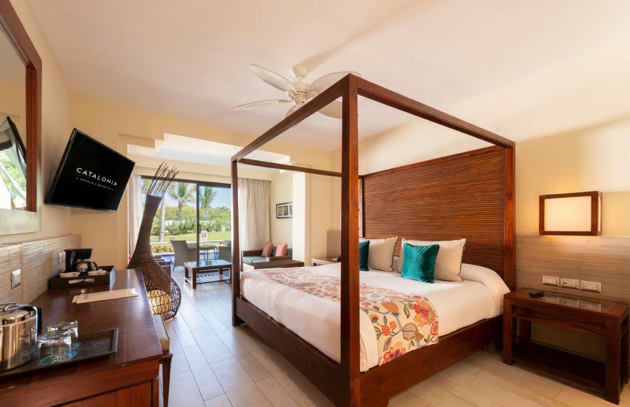 فندق كاتالونيا رويال بافارو - شامل كلياً - للبالغين فقط بونتا كانا المظهر الخارجي الصورة A room at the hotel