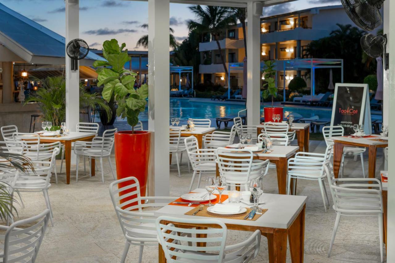 فندق كاتالونيا رويال بافارو - شامل كلياً - للبالغين فقط بونتا كانا المظهر الخارجي الصورة The Deck at Island Shores